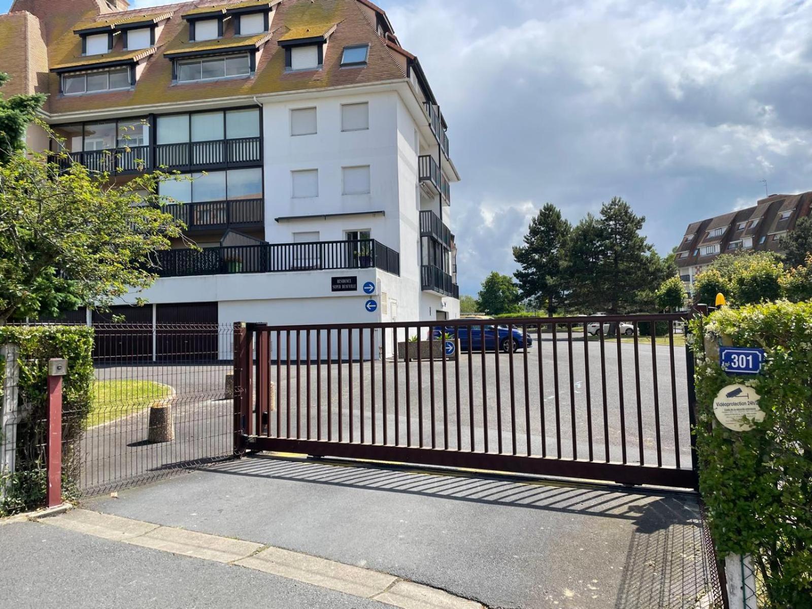 Super Deauville Appartement 2 Pieces Cosy Proche Plage Plein Sud Villers-sur-Mer Eksteriør bilde