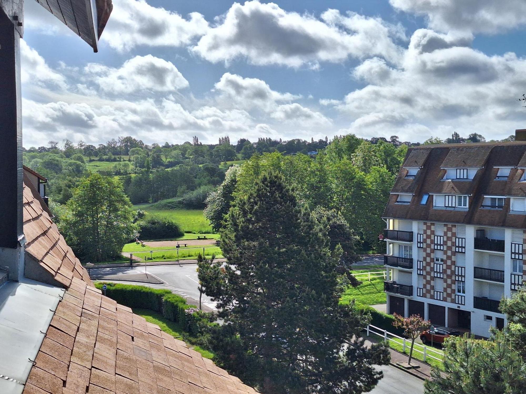 Super Deauville Appartement 2 Pieces Cosy Proche Plage Plein Sud Villers-sur-Mer Eksteriør bilde